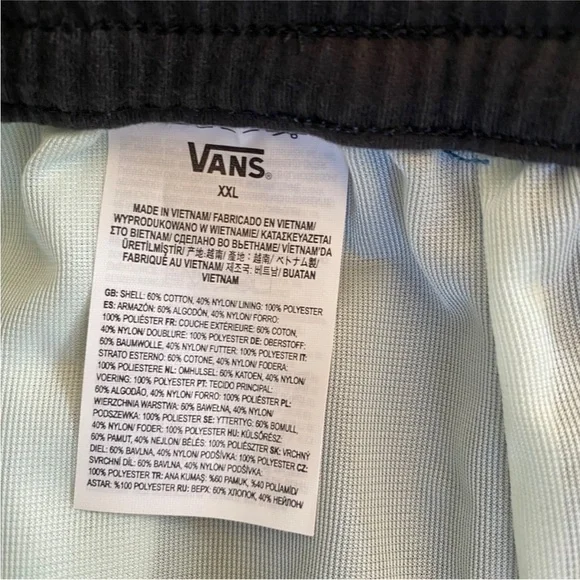 NEW ~ VANS ~ Off the Wall ~NWT
Board Short XXL~ TEAL ~ MSRP $45 - Picture 9 of 9
